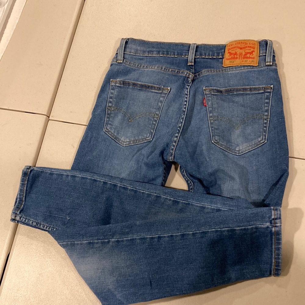 Levi light wash jeans